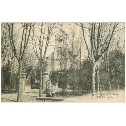 carte postale ancienne 17 CHATELAILLON. L'Eglise animation 1905