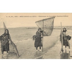 62 BOULOGNE-SUR-MER. Pêcheuses de Crevettes Sauterellières