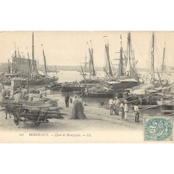 33 BORDEAUX. Port de Pêcheurs Quai de Bourgogne vers 1907