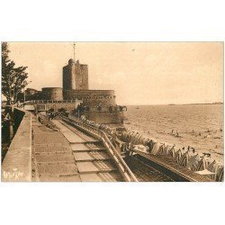 carte postale ancienne 17 FOURAS. Le Château devenu Sémaphore. Edition Bergevin