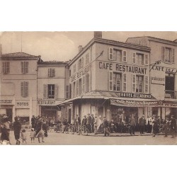 16 COGNAC. Café Restaurant Hôtel de la Régence "Boussarie" Place François Ier