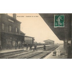 59 WALLERS. Employés et Cheminots à l'intérieur de la Gare 1914
