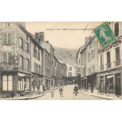 19 BORT. Café Tabac Chapellerie Entrée de la Grande Rue