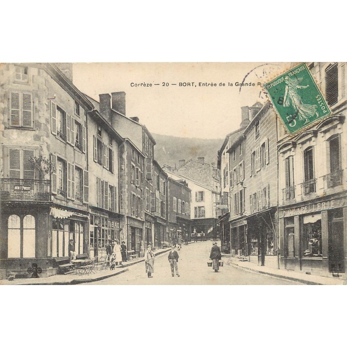 CPA Gannat, Entrée du Faubourg St-James 1908