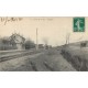 95 PRESLES. Arrivée du Train en Gare et fiacre sur la Route 1910