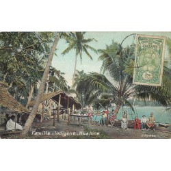 TAHITI. Famille Indigène Huahine 1914