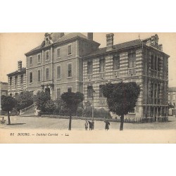01 BOURG. Institut Carriat avec écoliers 1928