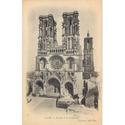 7 x cpa 02 LAON Cathédrale, Porte Soissons, Tour Penchée, Nef, Ville, Tramway et Hôtel de Ville