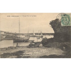 29 L'ABERILDUT. Avant Port barques de Pêcheurs dans la Rade 1907