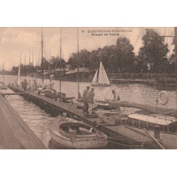 3 cpa 14 OUISTREHAM-RIVA-BELLA. Groupe de Yachts, Chemin Halage et Courrier d'Angleterre "Ardena"