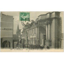 carte postale ancienne 17 LA ROCHELLE. Halle aux Poissons Rue Saint-Jean 1916