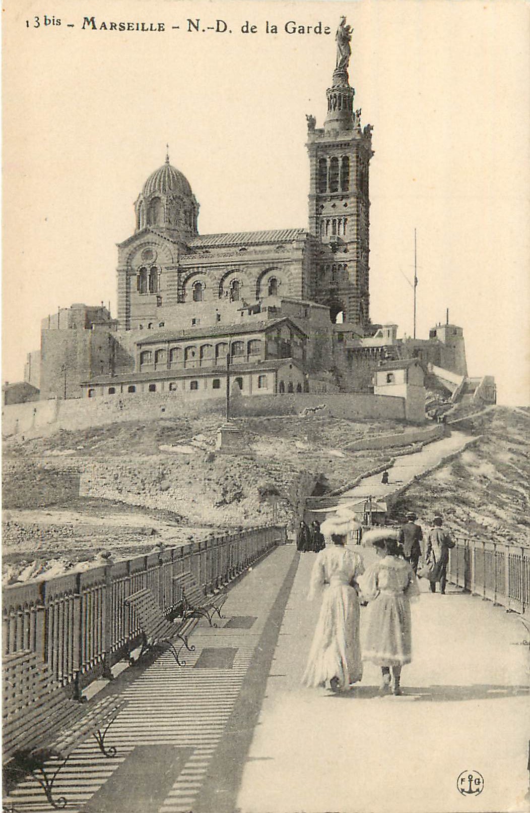 CPA Ancienne Marseille – Hospice Saint Marguerite Vue Ouest – 1900
