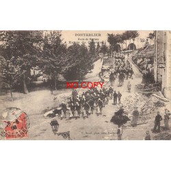 25 PONTARLIER. Entrée de la Légion étrangère au Cimetière route de Morteau 1908
