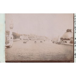 Exposition de Paris 1900. Defevre Utile et Terre Mer. Photo collée sur une carte d'Angers