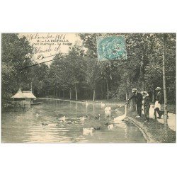 carte postale ancienne 17 LA ROCHELLE. Parc Charruyer le Bassin 1906 Cygnes et Canards