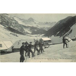 73 CASSE DES OULES. Pic de Rochebrune skieurs du 159° aux Chalets du Lans
