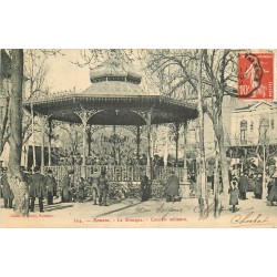 26 ROMANS. Concert militaire au Kiosque Place des Cordeliers 1909