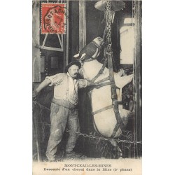 71 MONCEAU-LES-MINES. Descente d'un cheval dans la Mine 1904