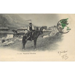 SUISSE Paysanne d'Evolène sur son mulet 1910