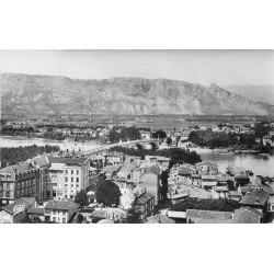 Photo Cpm Cpsm petit format 26 VALENCE. Rhône et Crussol 1956