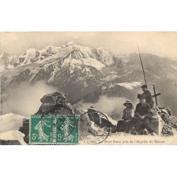 74 LE MONT-BLANC. Belle animation pris de l'Aiguille de Varens 1913
