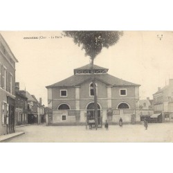 18 SANCOINS. La Halle aux grains et l'Hôtel 1918
