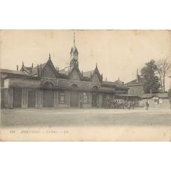 80 ABBEVILLE. La Gare avec fiacres taxis 1916