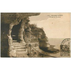 carte postale ancienne 17 MESCHERS-LES-BAINS. Grottes des Fontaines 1931