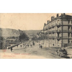 26 VALENCE. Attelage avenue Gambetta 1905