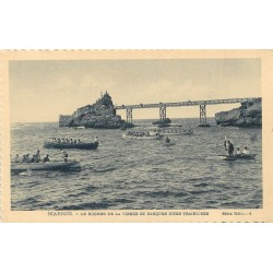 64 BIARRITZ. Barques Trainières de Pêcheurs et Rocher