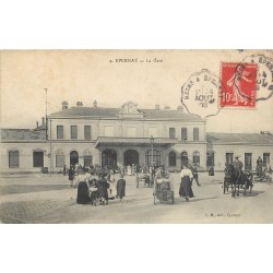 51 EPERNAY. La Gare 1908 avec Porteur de bagages et attelages