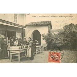 07 LA LOUVESC. Fontaine Saint-François-Régis avec Magasin d'eaux minérales 1911