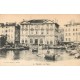 13 MARSEILLE. La Mairie et barques de Pêcheurs