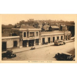 22 LANNION La Gare avec Autocar, voitures et motocyclette