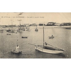 17 Île d'Oléron LA COTINIERE. Barques de Pêcheurs au Port à marée haute 1926