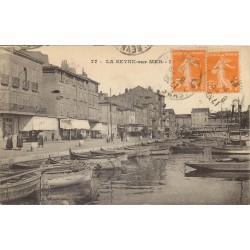 83 LA SEYNE-SUR-MER. Barques de Pêcheurs accostées au Quai Saturnin Fabre 1923