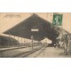 33 COUTRAS. La Gare avec sa marquise 1914