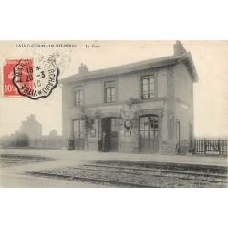 35 SAINT GERMAIN DU PINEL. La Gare 1910