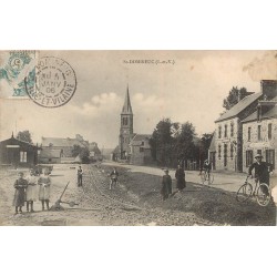 35 SAINT-DOMINEUC. Grosse animation sur les rails du chemin de fer 1906