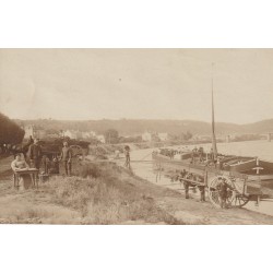 78 BONNIERES-SUR-SEINE. Péniche et attelages transports bois et charbons "Caron"