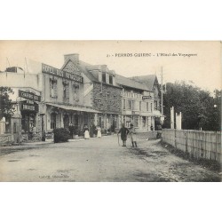 22 PERROS-GUIREC. Hôtel des Voyageurs son garage et son Restaurant