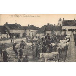 21 ROUVRAY. Un coin du Champ de Foire avec vaches et Auberge 1914