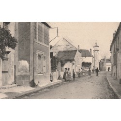 78 FRENEUSE. Rue de l'Eau avec Boulangerie au fond