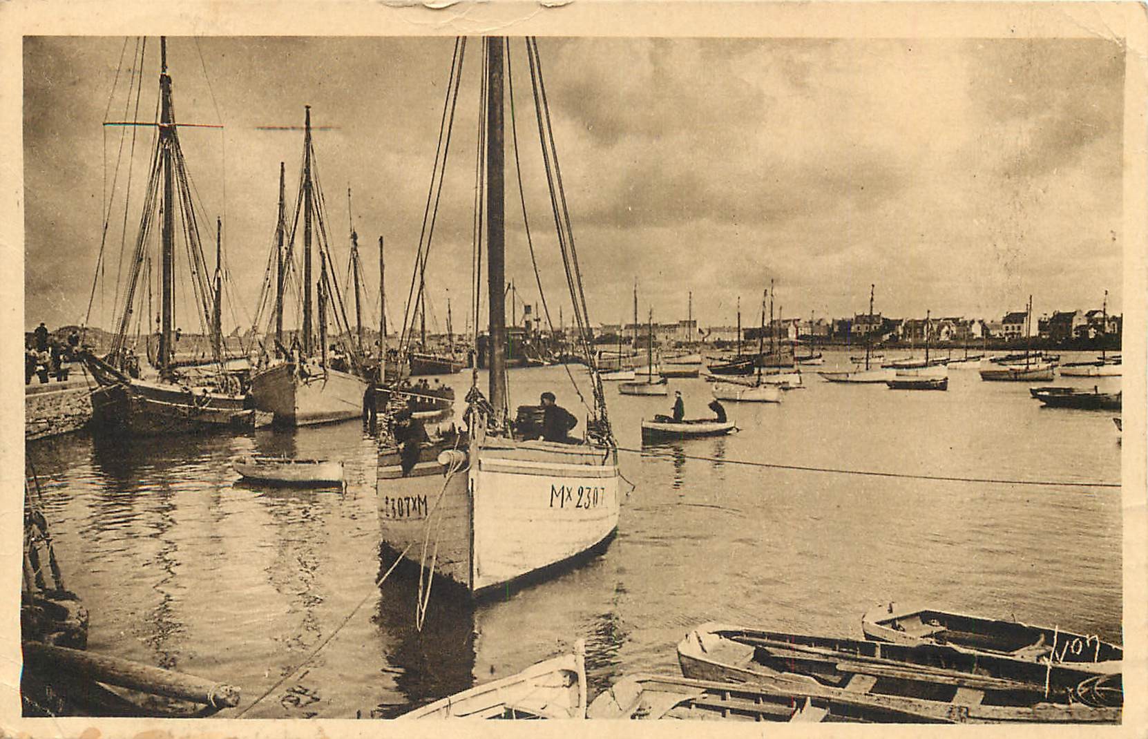 29 ROSCOFF. Barques et bateaux de Pêcheurs dans le Port 1935