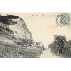 4 cpa 78 CLACHALOZE. Les Roches demeures anciens guerriers, caverne et Carrière 1906