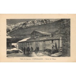 05 FONTGILLARDE. Attelage devant une Auberge à l'Entrée du Village