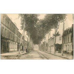 carte postale ancienne 17 SAINTES. Avenue Gambetta 1903