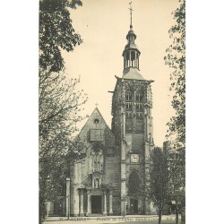 2 cpa 27 BERNAY. Eglises Sainte-Croix et Notre-Dame de la Couture