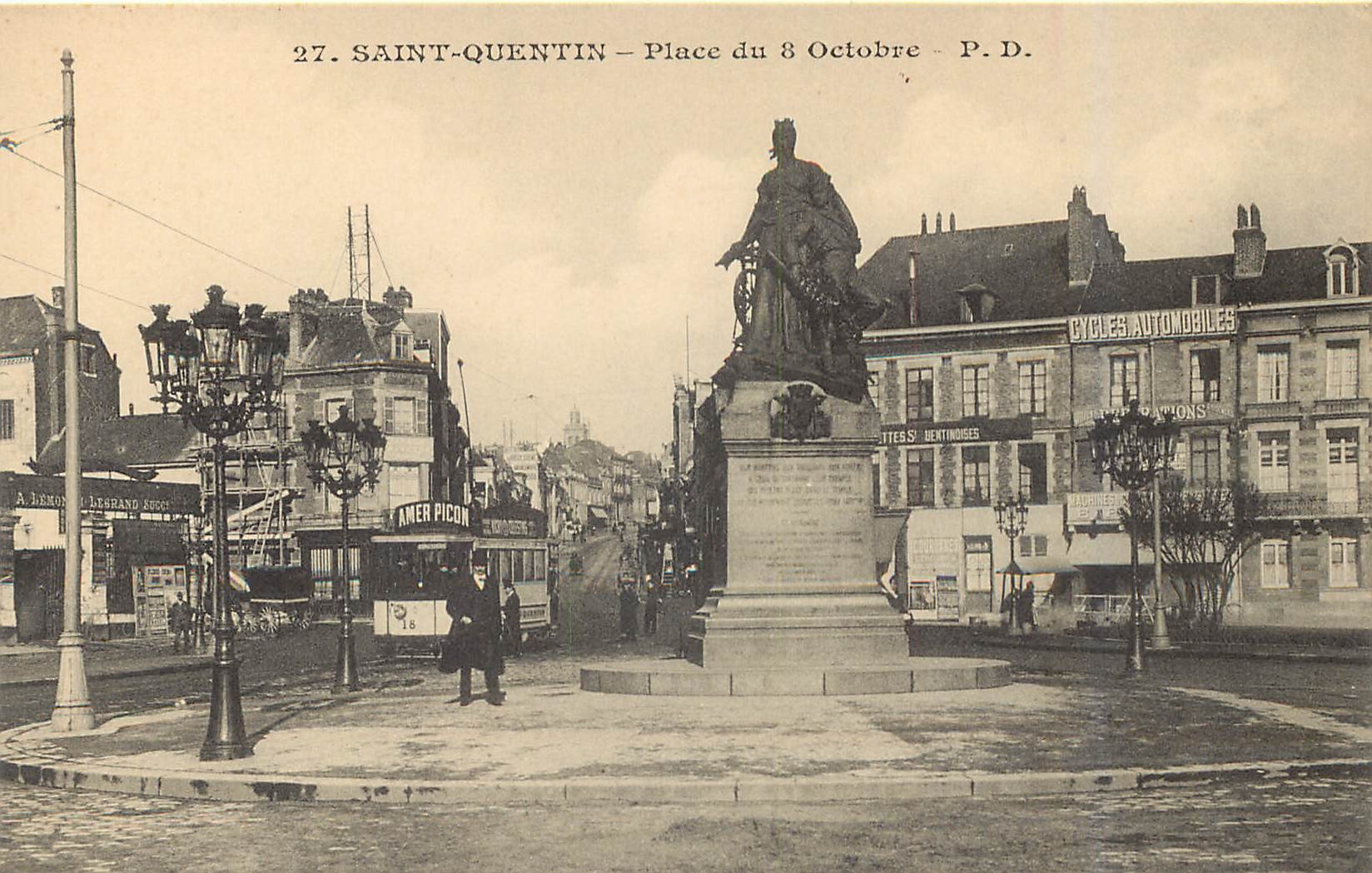 02 SAINTQUENTIN. Tramway électrique Place du 8 Octobre