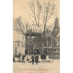 02 SAINT-QUENTIN. Animation autour du Vieux Puits